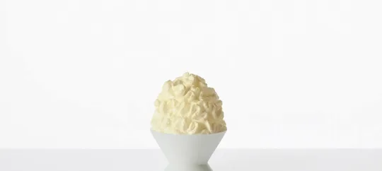 Jasmine Whipped Cream With Pecan